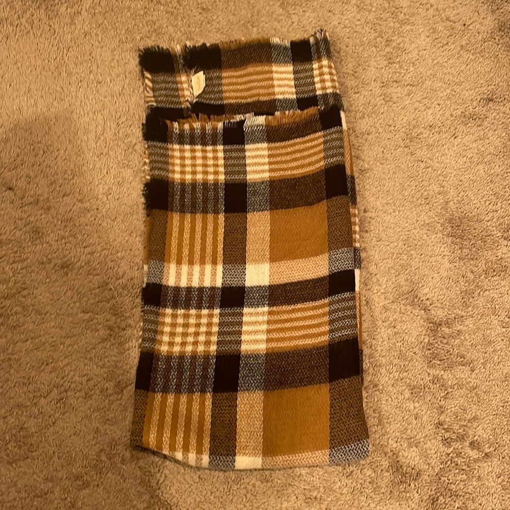 ModCloth Loch and Key Scarf